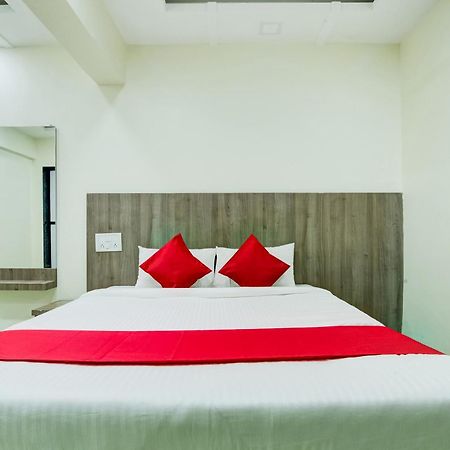 נאווי מומבאי Hotel O Kunal Palace מראה חיצוני תמונה