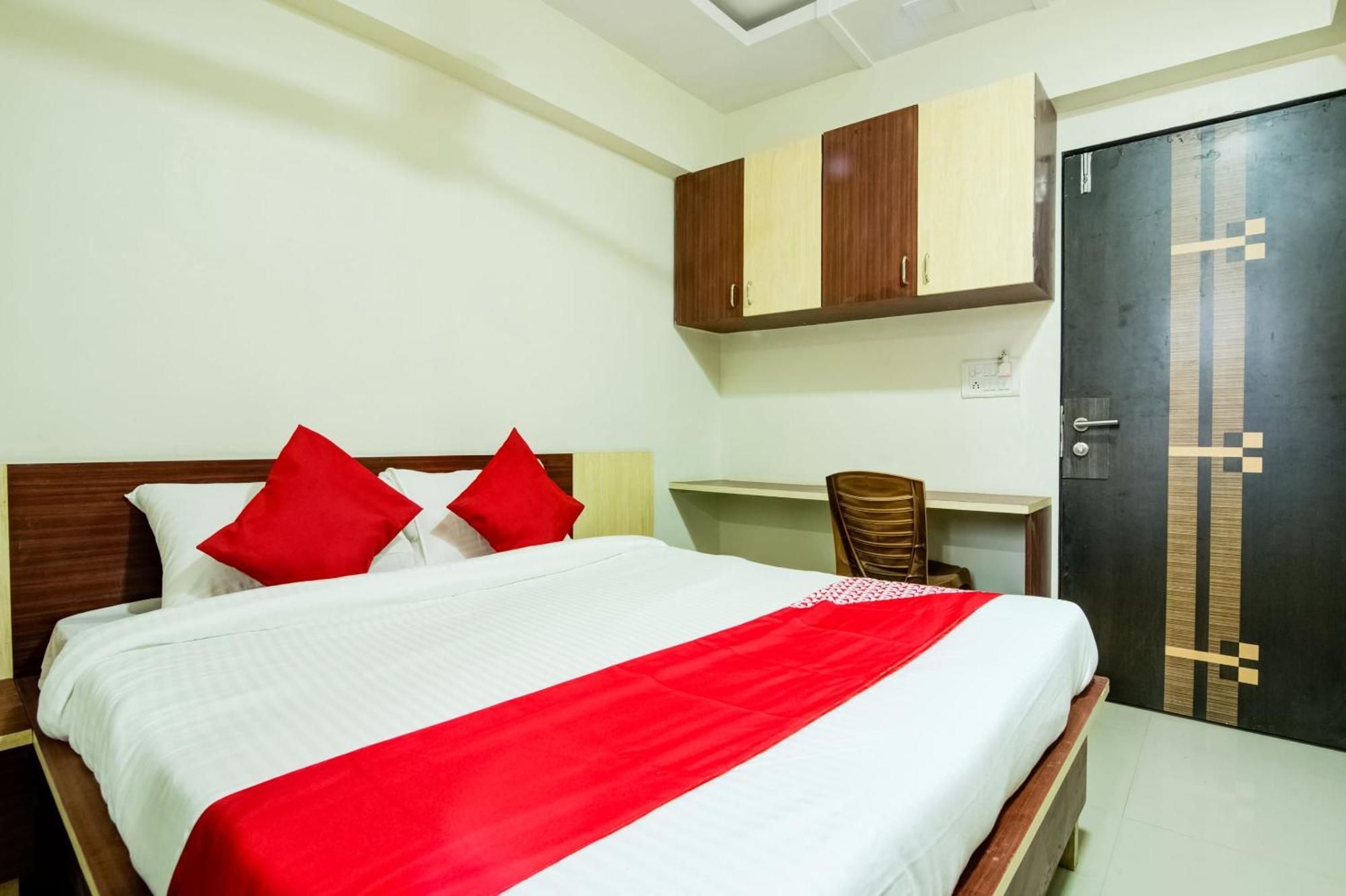 נאווי מומבאי Hotel O Kunal Palace מראה חיצוני תמונה