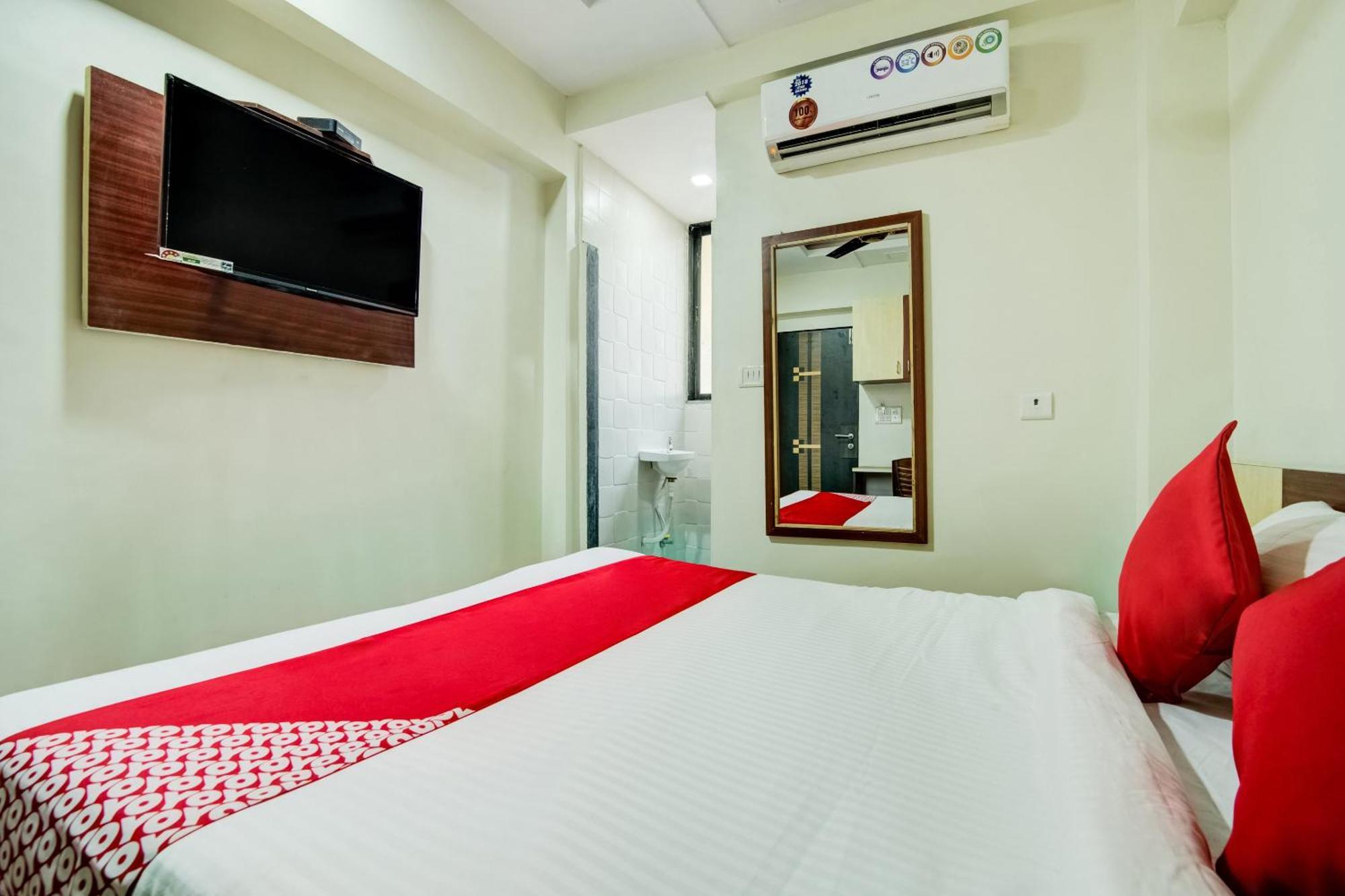 נאווי מומבאי Hotel O Kunal Palace מראה חיצוני תמונה